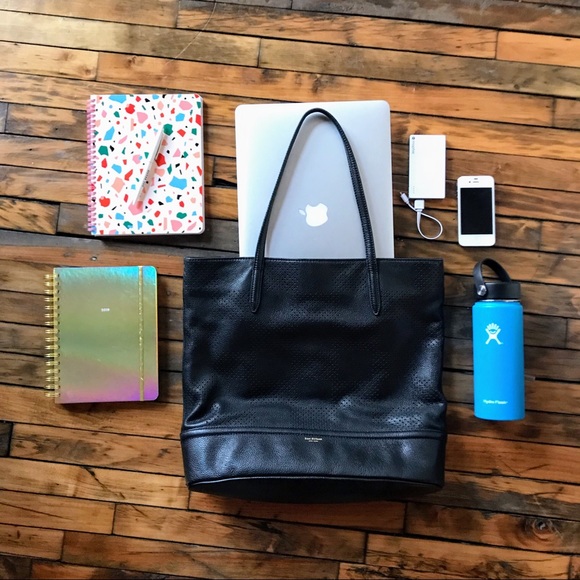 Isaac Mizrahi Leather Tote - Picture 2 of 7